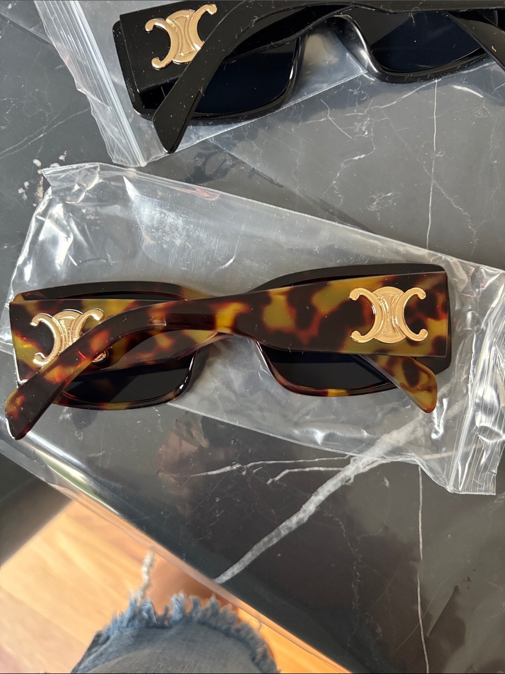 Sunnies - Picture 5 of 6